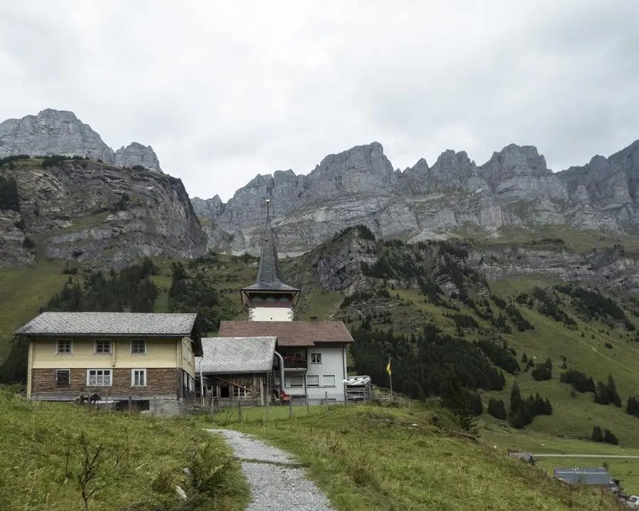 via alpina etape 6 urnerboden altdorf