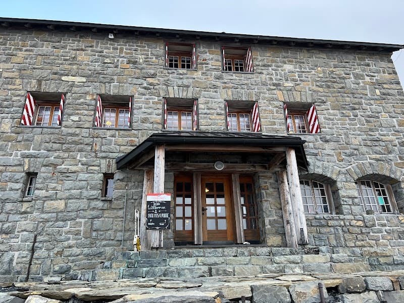 Blüemlisalphütte