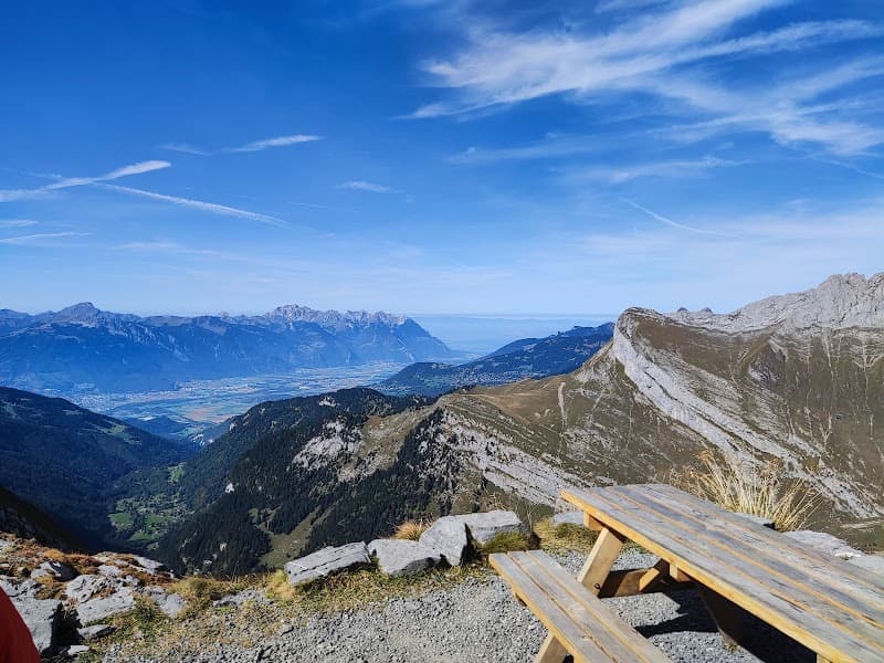 Cabane de Plan Névé 3