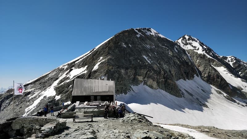 Cabane de Tracuit 3