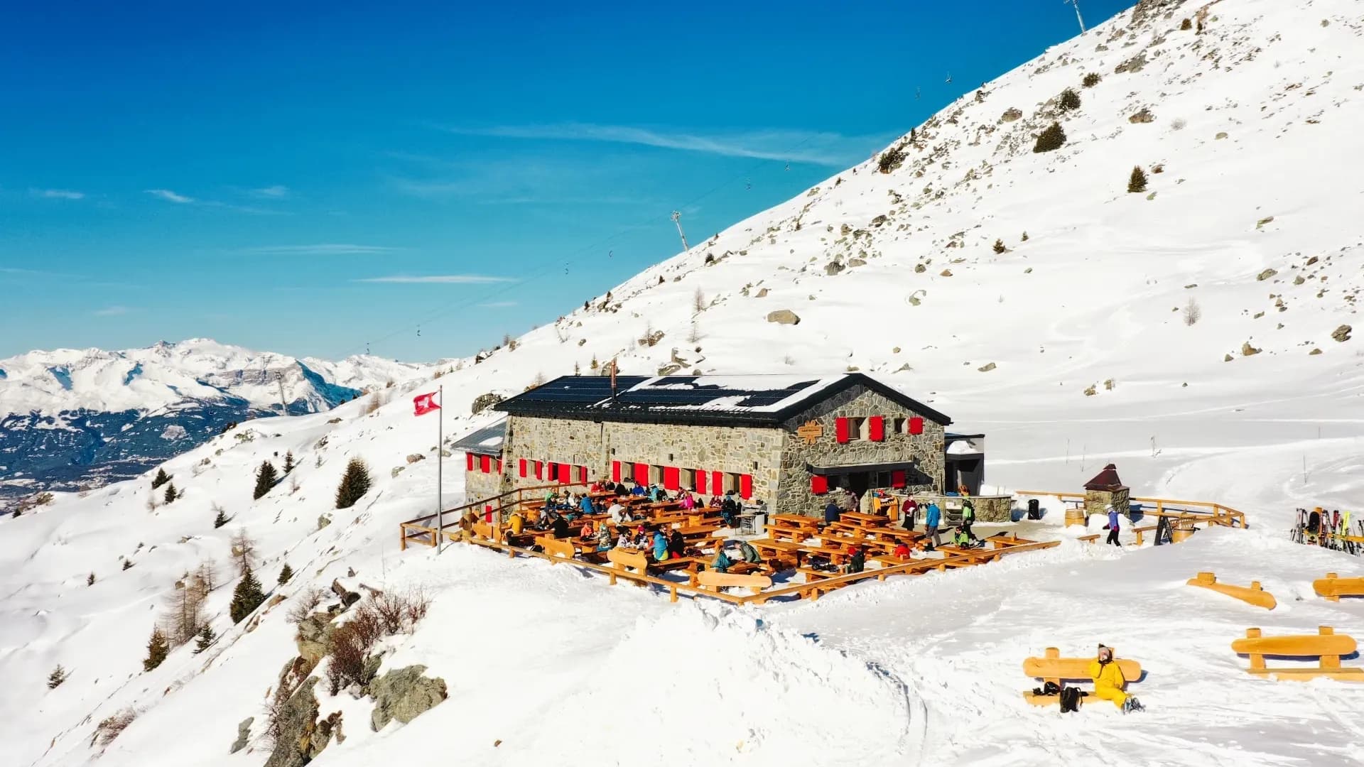 Cabane Bella Tola