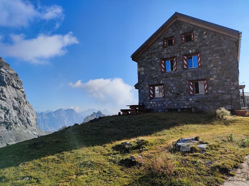 Claridenhütte 4