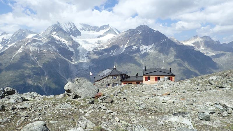Domhütte 4