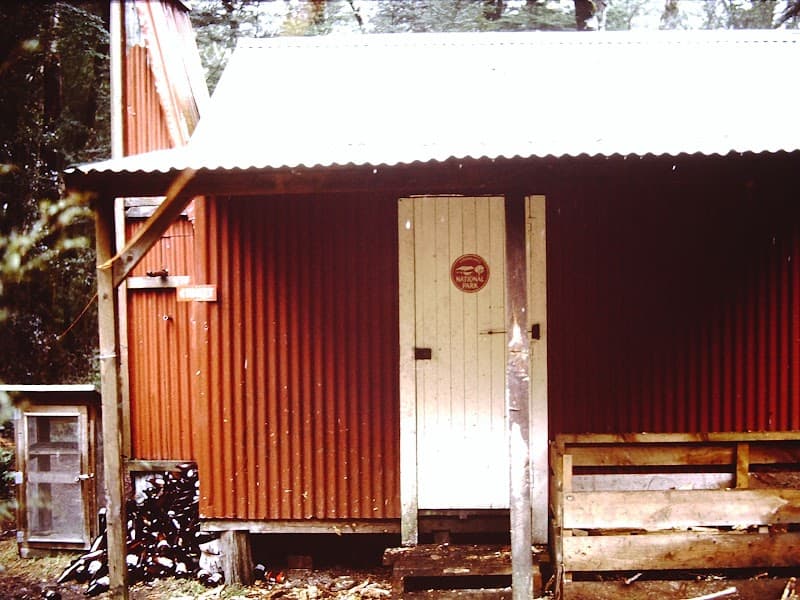 Freeman Burn Hut 4