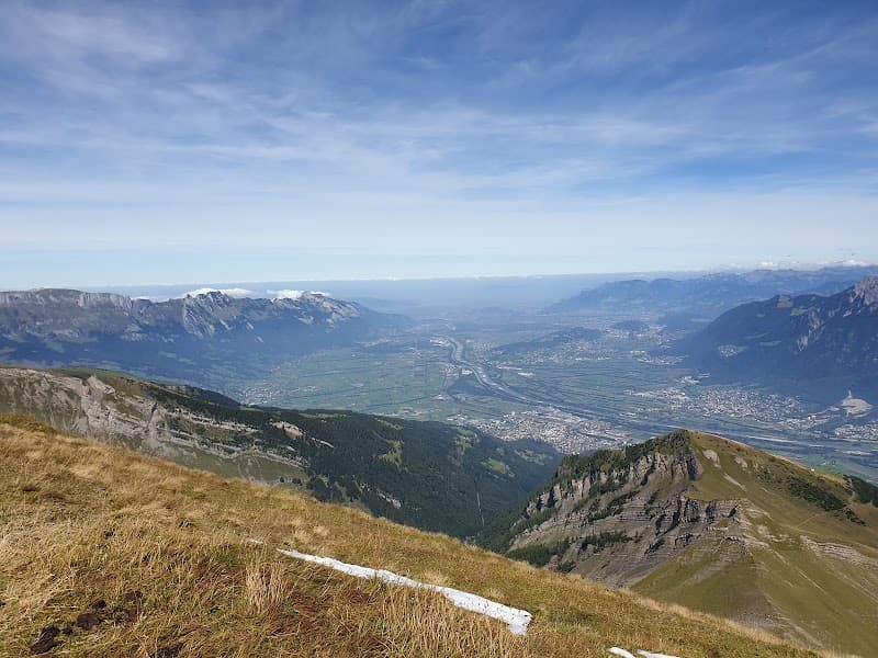 Gipfelhütte Alvier 3