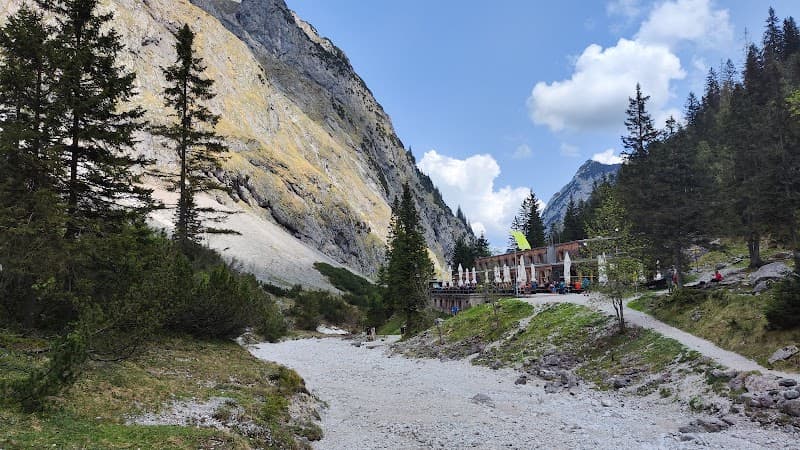 Hölltalhütte 4