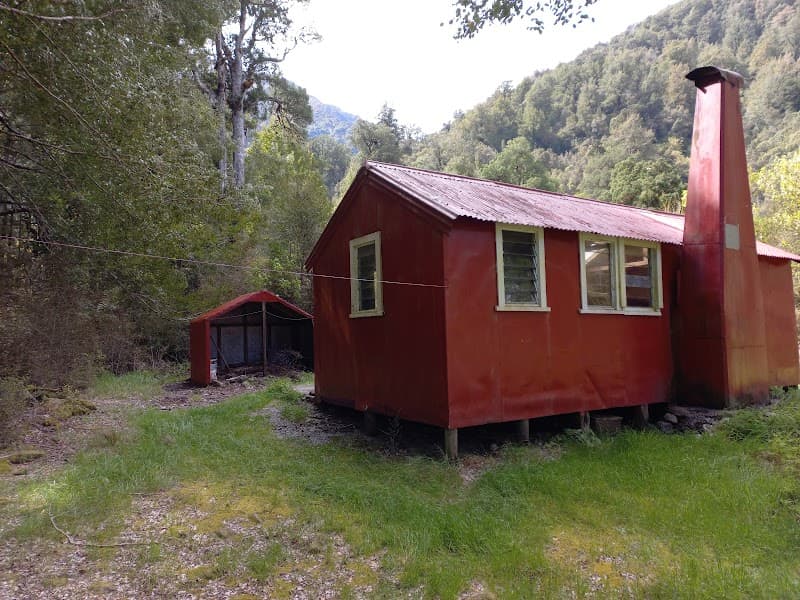 Kiwi Hut