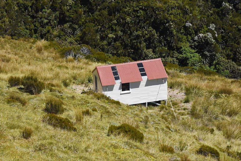 Lake Morgan Hut
