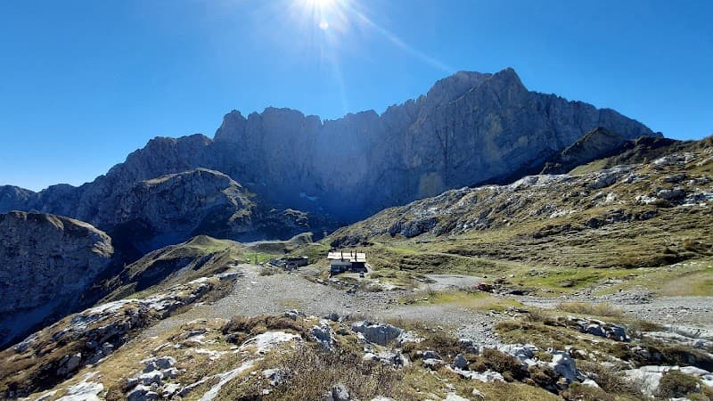 Rifugio Luigi Albani 5