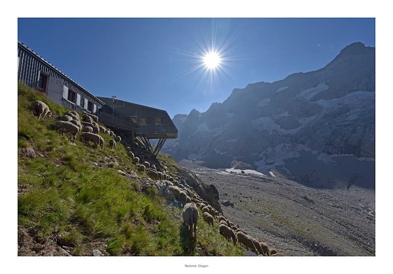 Refuge de la Selle 2