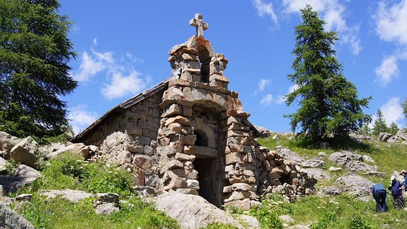 Refuge du Lac Anna 4