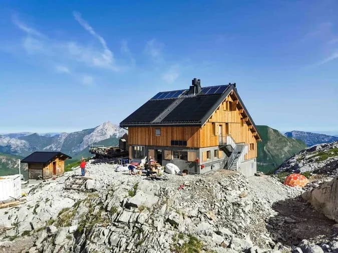 Refuge de la Pointe Percée ou Gramusset 2