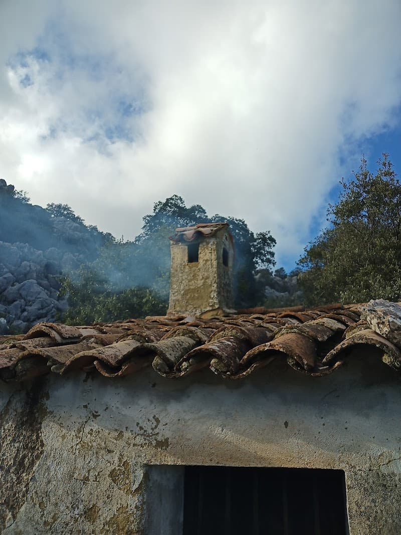 Refugio de Barea 4