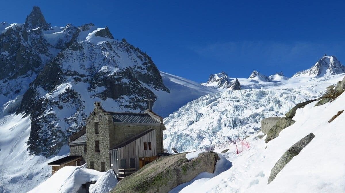 Refuge du Requin