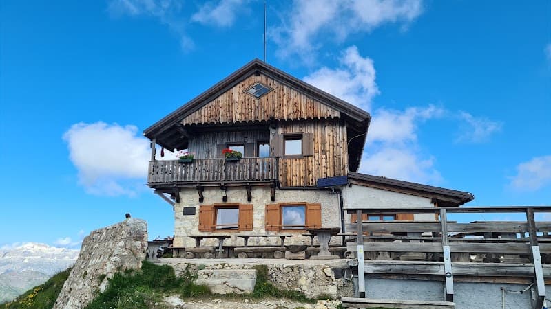 Rifugio Nuvolau 3