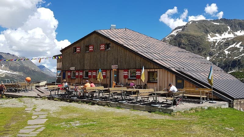 Sulzenau Hutte