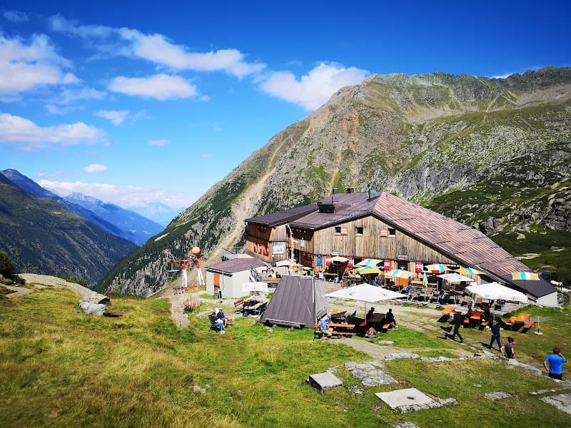 Sulzenau Hutte 4