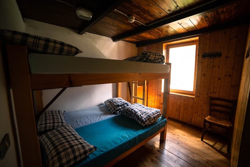 Rifugio Tita Secchi 4